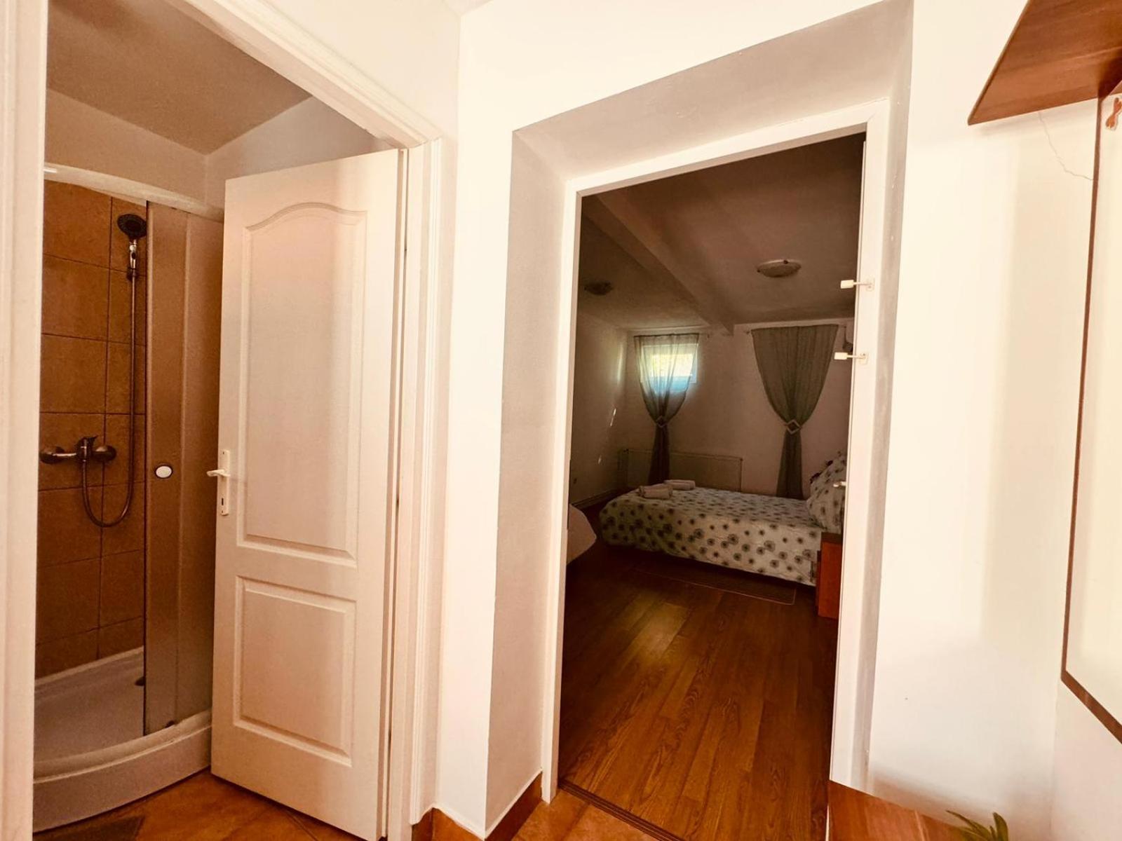 Pensiunea Schwartzy Hotel Makó Екстериор снимка